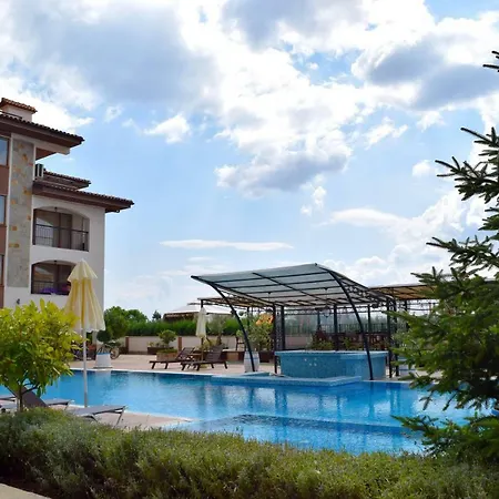 Luxury Beachfront Sea Club Sarafovo アパート *