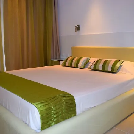 Luxury Beachfront Sea Club Sarafovo Apartment
